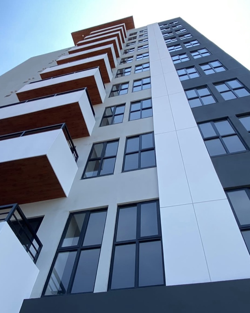 Fachada de una torre proyectada por Proyecto 3