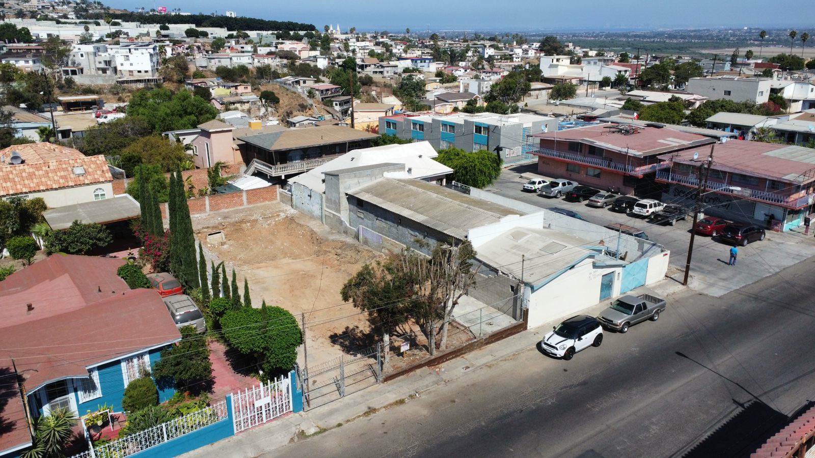 Vista aérea del predio de RISE con la colonia Altamira y el valle al fondo